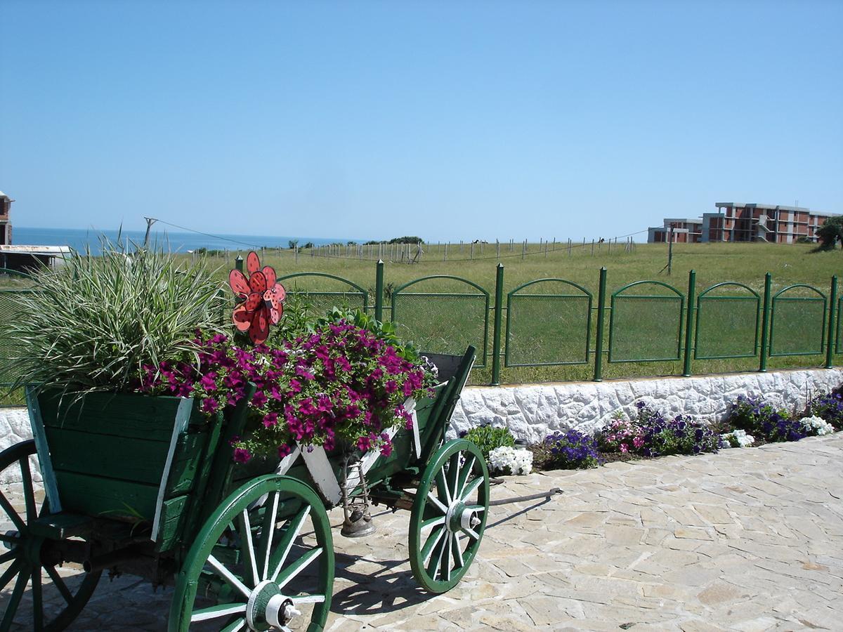 Casa Di Angel Hotel Sinemoretz Exterior photo